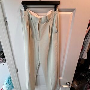 Aritzia Effortless Pants - Light Green